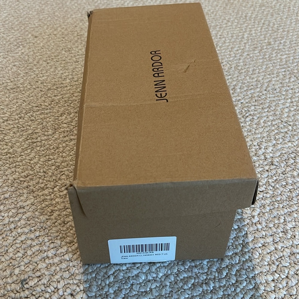 BRAND NEW Jenn Ardor Sneakers.  Size 7, high tops in khaki, flats in red size 7 - Picture 7 of 7